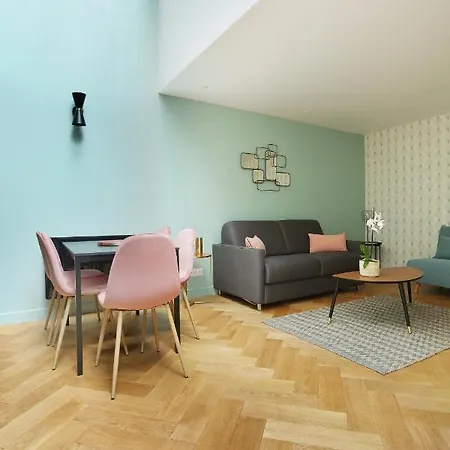 Center Of By Prestige Paris