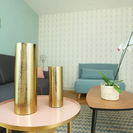 Center Of By Prestige * Paris